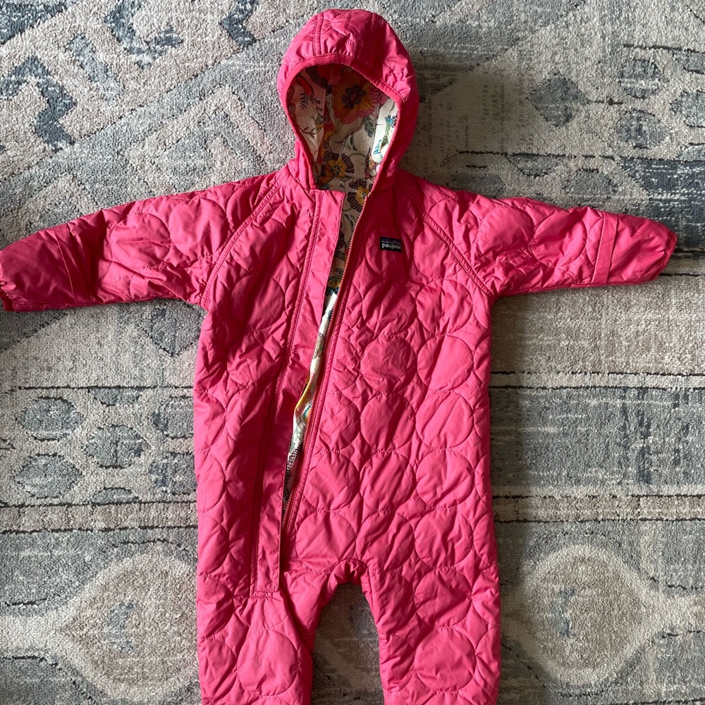 Patagonia girls reversible snowsuit